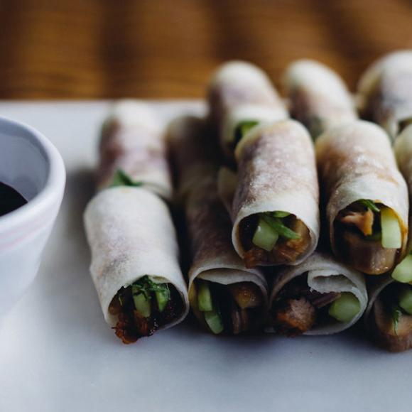  / Peking duck rolls with hoisin sauce