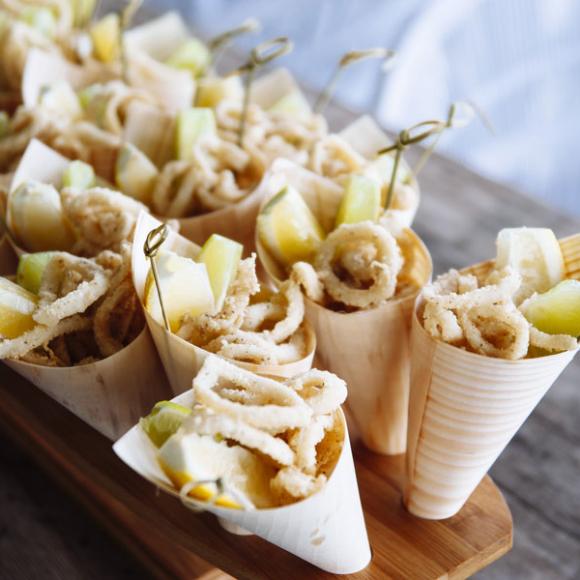  / Salt and pepper squid cones with lemon and lime